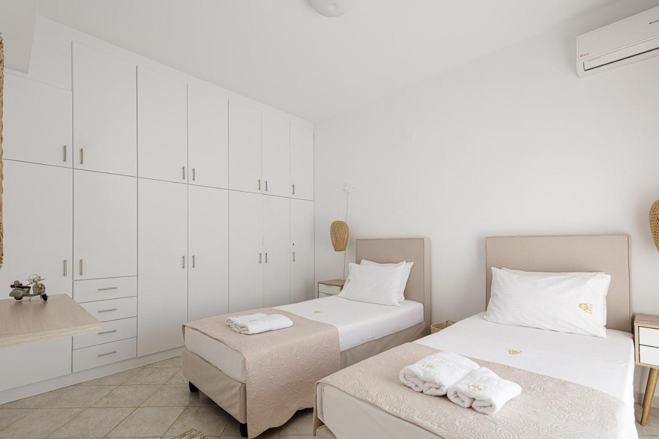 Apartment Lovely Seaside Apartments, Walking Distance To The & Amenities!