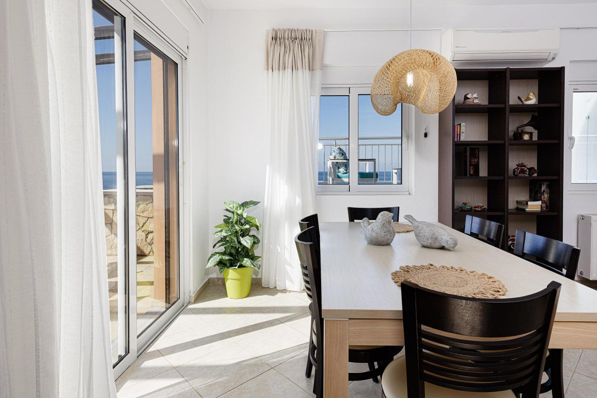 Lovely Seaside Apartments, Walking Distance To The & Amenities! Panormos (Crete)